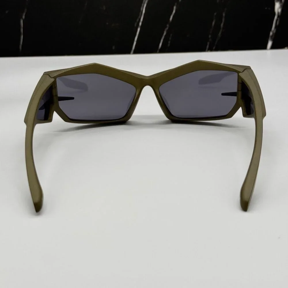 NEW GV40049I 97A GIVENCHY SUNGLASSES MATTE DARK GREEN UNISEX EYEWEAR GIVENCHY